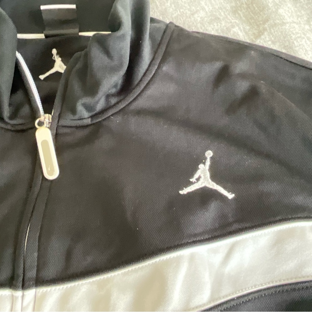 Men’s Size XXL Nike Jordan Long Sleeve Zip Up - Black
